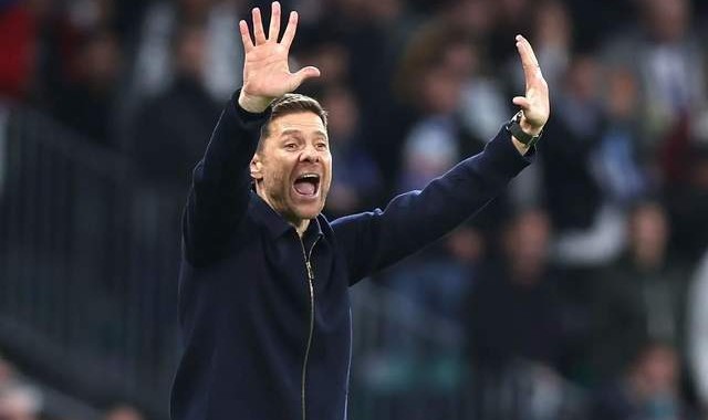 近8场仅2胜！阿隆索被曝帅位依旧稳固，输曼城后仍获多方力挺