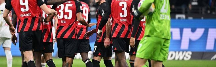 欧冠生死劫！法兰克福主场围猎利物浦：德甲猛兽撞残阵红军