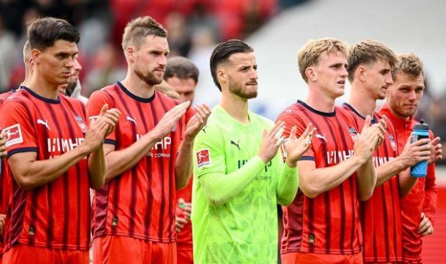 2-0，23岁巴西新星利剑出鞘：助德甲第18完胜德甲第16，迎首胜