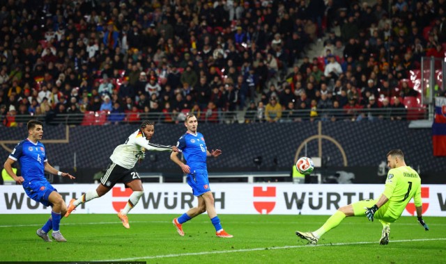 恩达夫帽子戏法绝平！斯图加特与多特蒙德上演德甲史诗对决