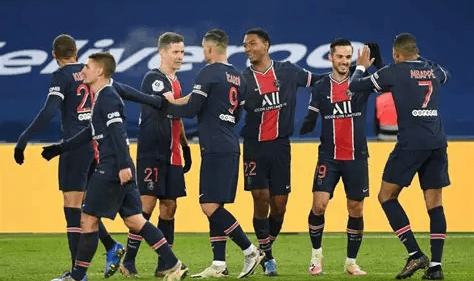 巴黎圣日耳曼VS利物浦：欧冠强强对话，王子公园球场巅峰对决，巴黎主场强势欲碾“红军”防线