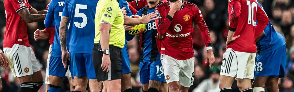 曼联冤？伯恩茅斯多次疑似禁区手球未判 锁喉对手仅染黄