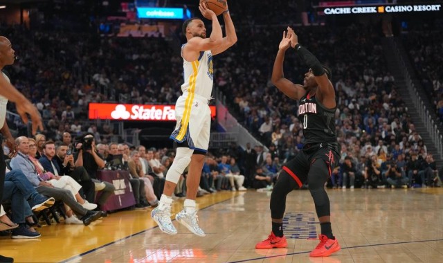 库里复出失绝杀杜兰特31分 勇士不敌火箭