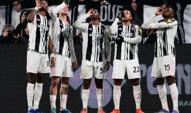 那不勒斯0-3惨败尤文，卫冕冠军的双线崩盘危机