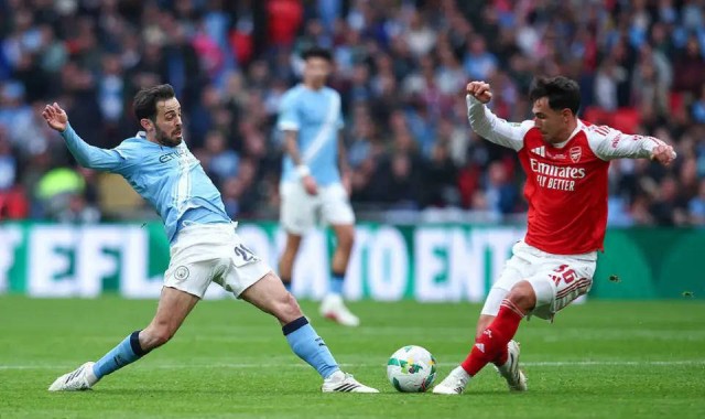 曼城中场核心夏季离队在即，巴萨尤文巴黎多豪门竞逐