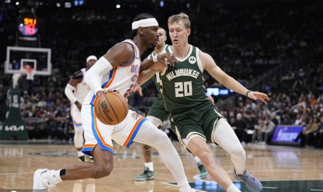 亚历山大40+7+11字母19+14+7 雷霆轻取雄鹿