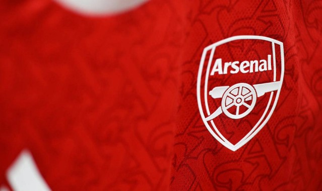 曼联崛起，阿森纳夺冠前景蒙上一层阴影