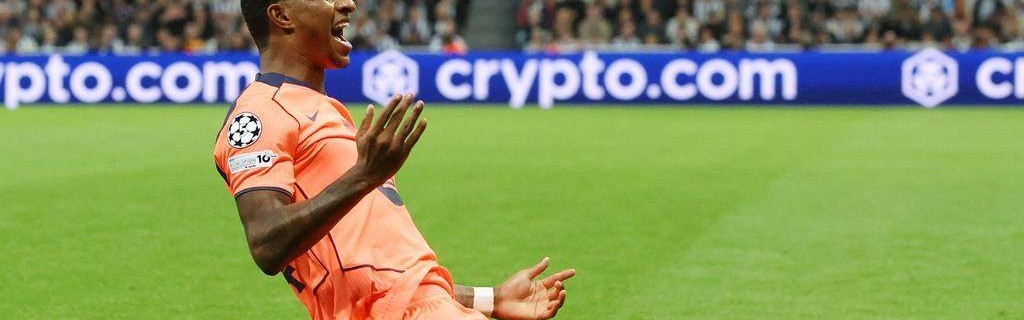 曝巴萨想延长拉什福德租借期 曼联：不花钱买断就送回