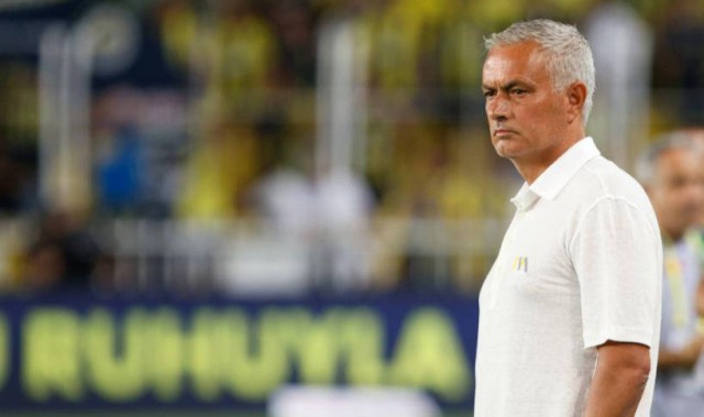 欧冠激情夜：巴黎意外闷平，多特2-2鏖战，尤文穆帅双双两连胜