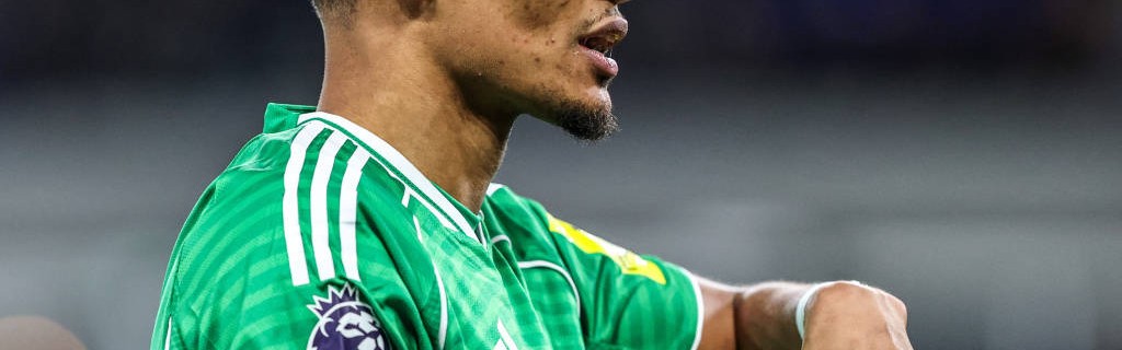 马利克·蒂亚乌：纽卡斯尔联的新守护神