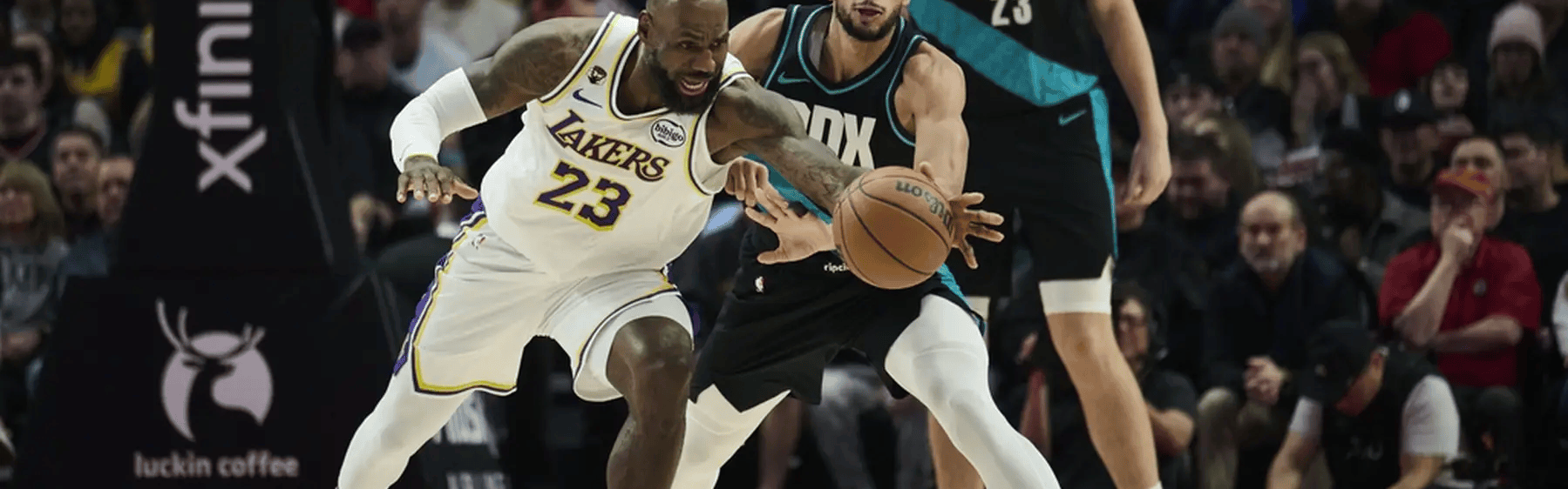 湖人惨败之夜迸出新亮点 “龙套男”21分衬出小杨凄凉