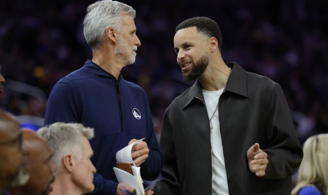 曝库里至少再缺席五场比赛 将在10天后接受评估