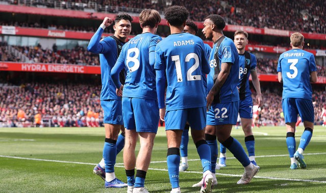 英超-约克雷斯点射 阿森纳1-2伯恩茅斯多赛两场仍9分领跑